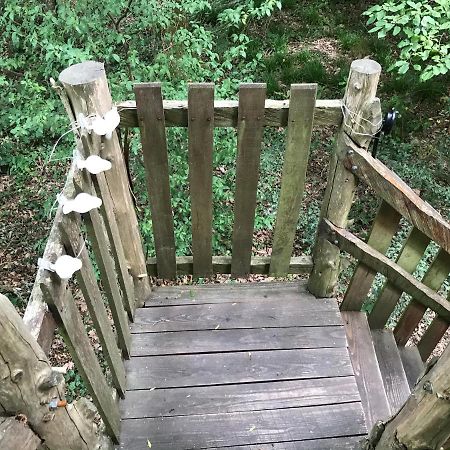 La Cabane Aux Secrets - Au Milieu De Nulle Part Outines Ngoại thất bức ảnh