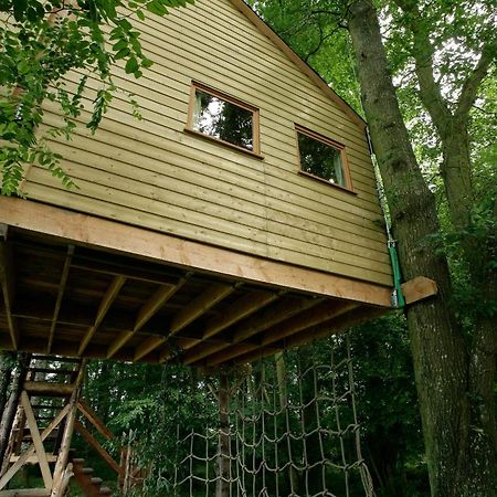 La Cabane Aux Secrets - Au Milieu De Nulle Part Outines Ngoại thất bức ảnh